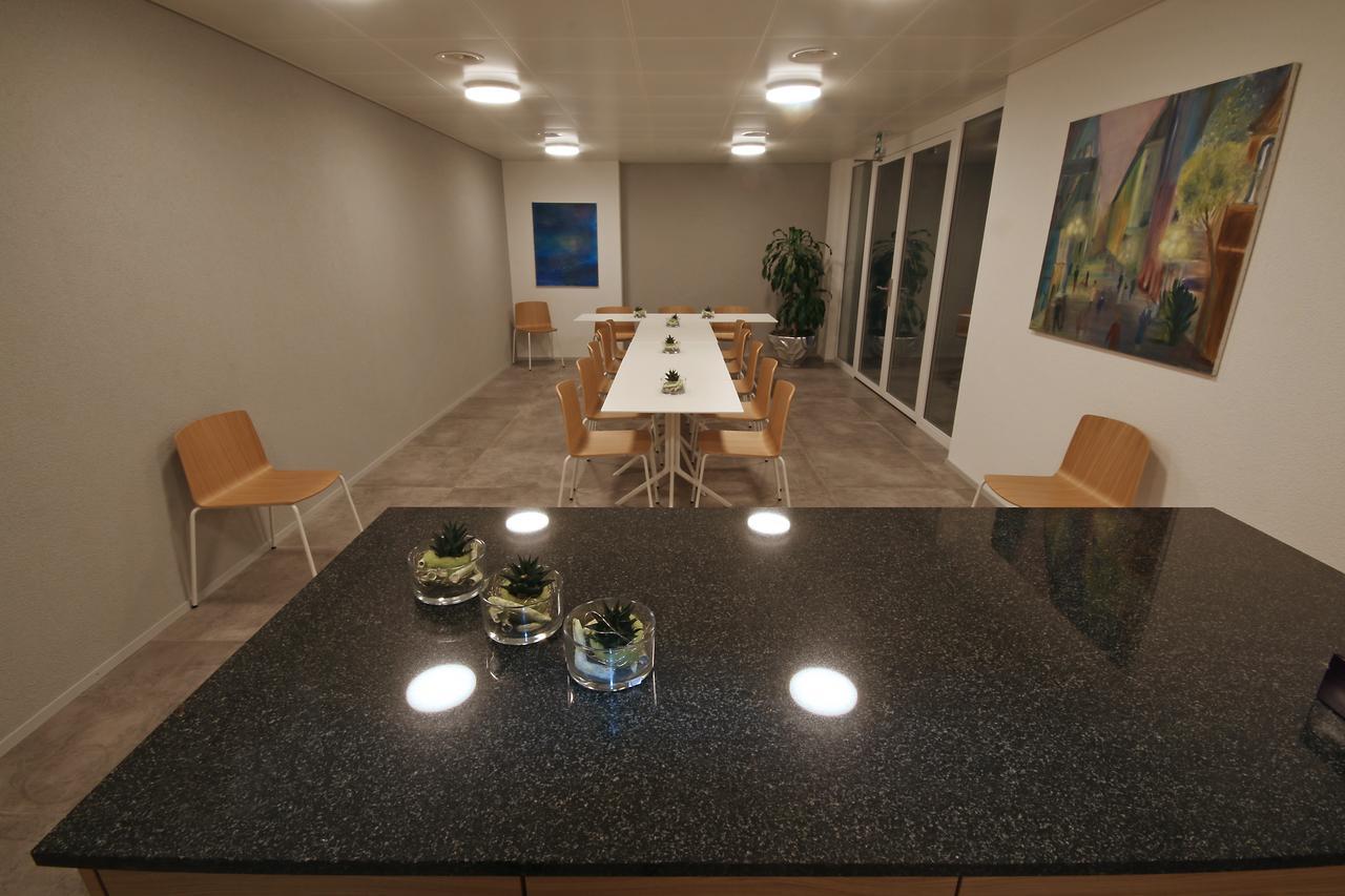 Hotel Flawil エクステリア 写真